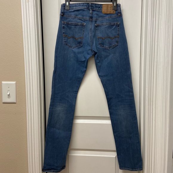 American Eagle Jeans - Picture 5 of 6